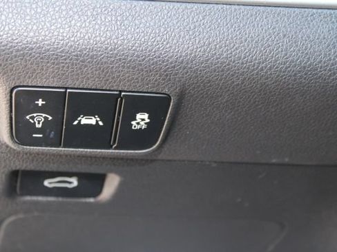 Used 2022 Kia K5 GT-Line FWD image 12