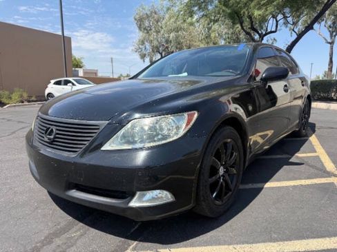 Used 2008 Lexus LS 460 w/ Comfort Pkg RWD image 7