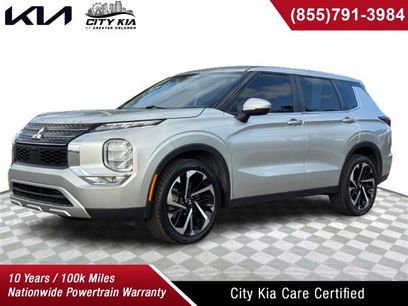 Used 2023 Mitsubishi Outlander SE