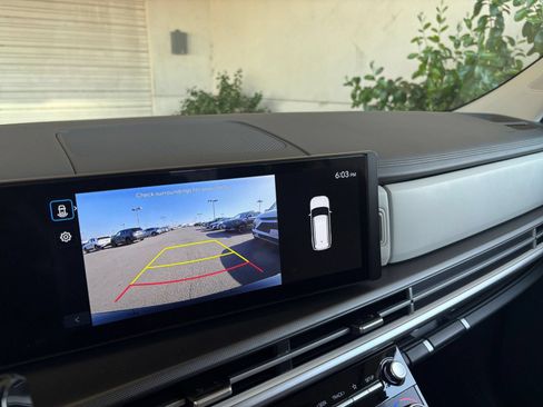 Used 2025 Hyundai Santa Fe SEL FWD image 25