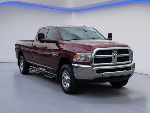 Used 2017 RAM 2500 Tradesman w/ Chrome Appearance Group AWD/4WD image 5