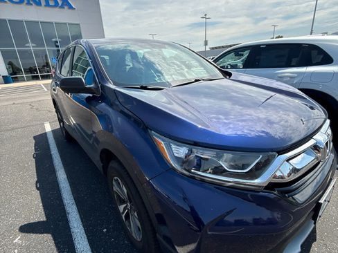Used 2017 Honda CR-V LX image 4