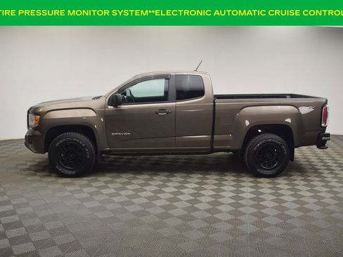 Used 2015 GMC Canyon 4x4 Extended Cab w/ Convenience Package image 12