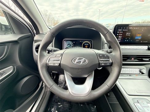 Used 2023 Hyundai Kona SEL w/ Cargo Package image 11