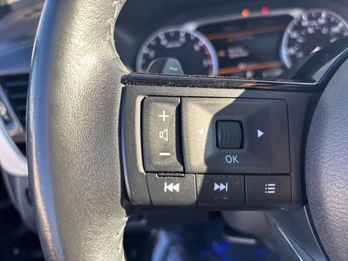 Used 2023 Nissan Rogue SL image 15