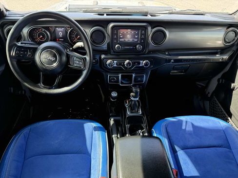 Used 2018 Jeep Wrangler Unlimited Sport AWD/4WD image 12