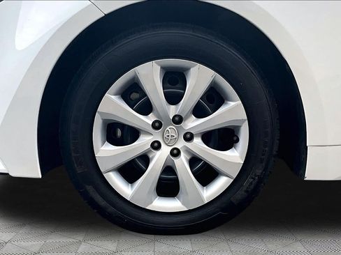 Certified 2024 Toyota Corolla LE FWD image 11