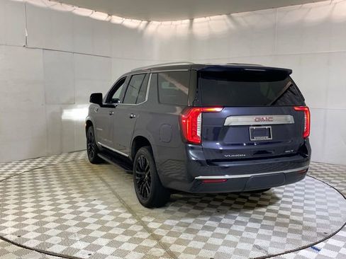 Certified 2023 GMC Yukon SLT w/ SLT Premium Package AWD/4WD image 19