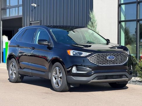Used 2024 Ford Edge SEL w/ Convenience Package AWD/4WD image 4