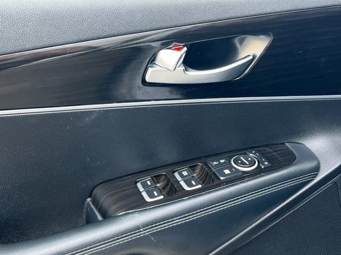 Used 2019 Kia Sorento L image 12