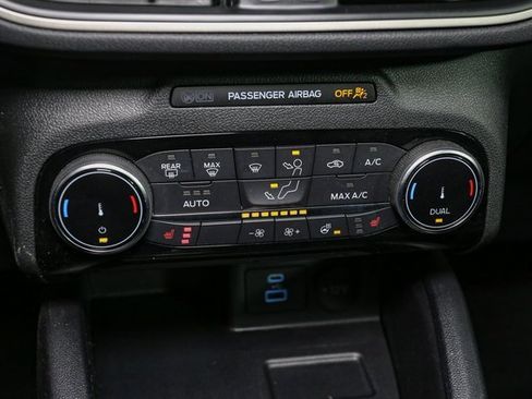 Used 2022 Ford Escape SE w/ Convenience Package image 25