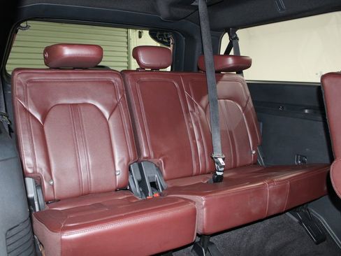 Used 2023 Ford Expedition Max Limited AWD/4WD image 36
