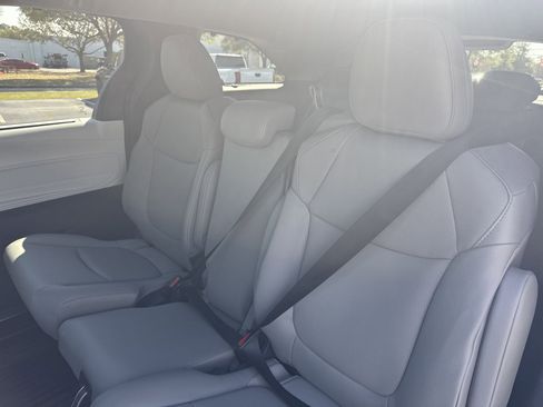 New 2026 Toyota Sienna XLE image 26