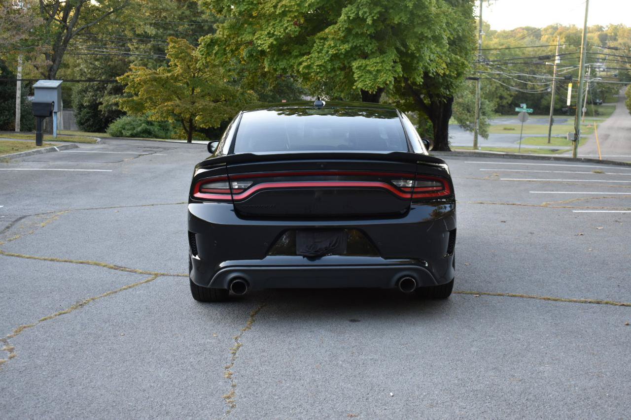 Used 2017 Dodge Charger R/T Scat Pack w/ Beats Audio Group RWD image 6