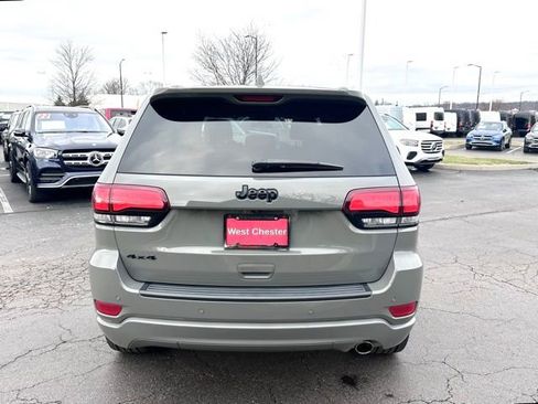 Used 2021 Jeep Grand Cherokee Laredo X image 8