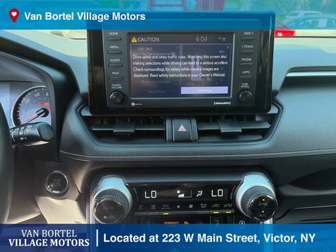 Used 2021 Toyota RAV4 XLE w/ Convenience Package AWD/4WD image 17