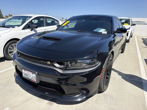 Used 2023 Dodge Charger Scat Pack w/ Plus Group RWD image 2