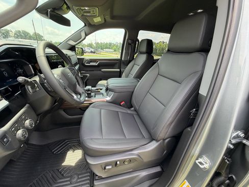New 2026 Chevrolet Silverado 1500 RST w/ Convenience Package II AWD/4WD image 16