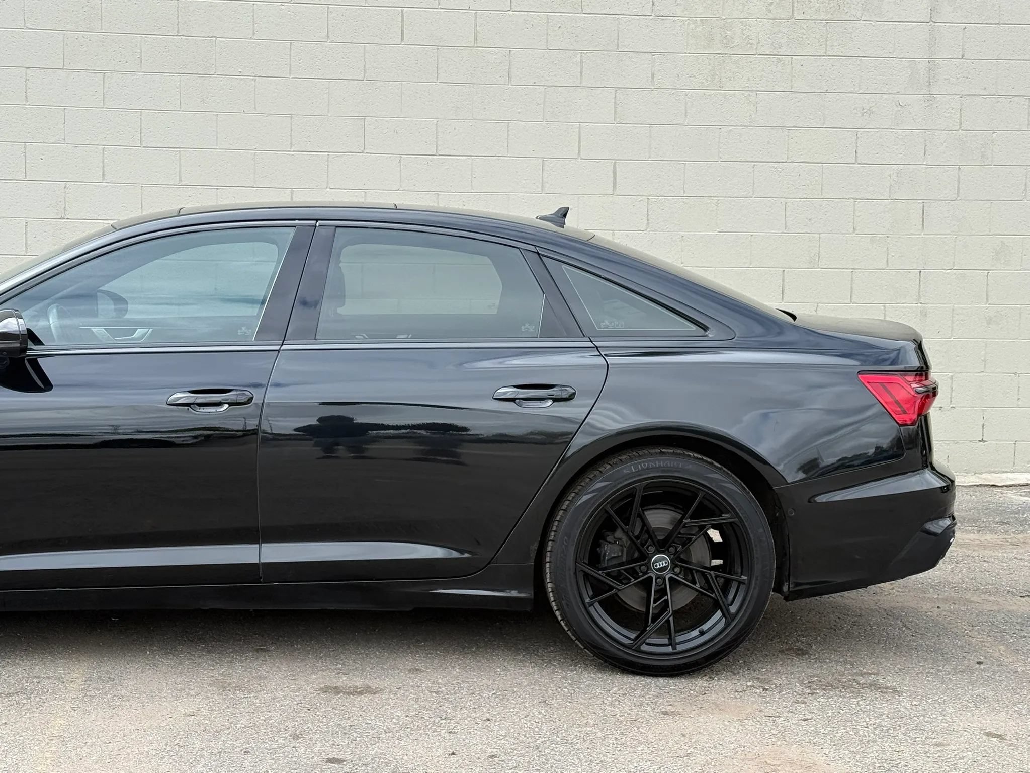 Used 2019 Audi A6 3.0T Premium Plus w/ Premium Plus Package AWD/4WD image 4
