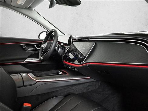New 2026 Mercedes-Benz E 350 4MATIC Sedan image 24