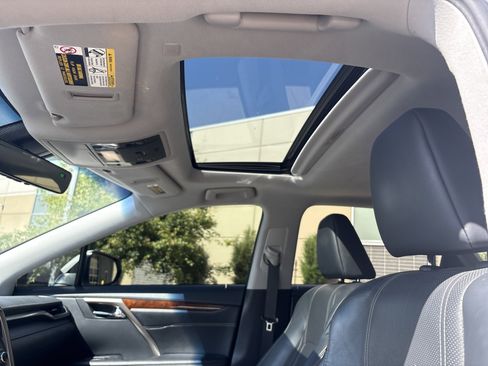 Used 2018 Lexus RX 350 AWD w/ Premium Package image 28