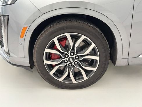 Certified 2024 Cadillac XT6 Sport w/ Platinum Package image 29