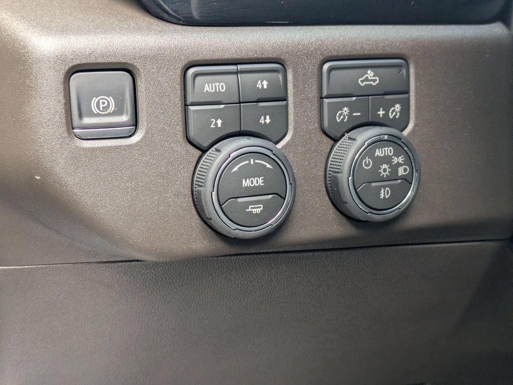 New 2026 Chevrolet Silverado 1500 LT Trail Boss w/ Convenience Package II AWD/4WD image 14