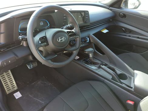 New 2026 Hyundai Elantra Sport FWD image 15