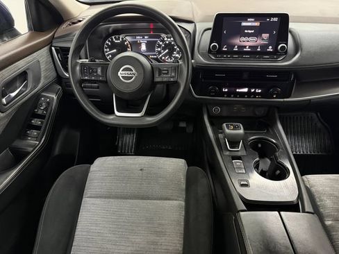 Used 2021 Nissan Rogue SV FWD image 31
