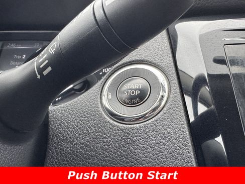 Used 2018 Nissan Rogue Sport SV w/ SV All-Weather Package image 9