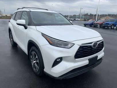 Used 2022 Toyota Highlander XLE