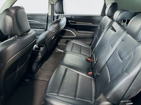 Used 2020 Kia Telluride LX AWD/4WD image 18