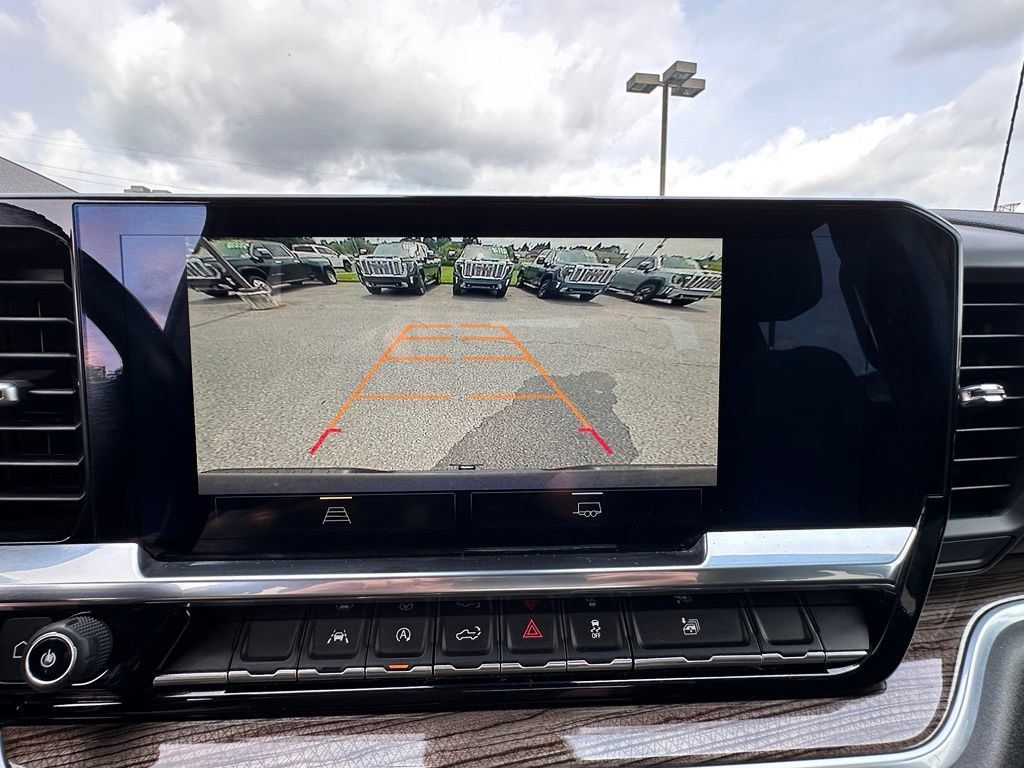 Used 2022 Chevrolet Silverado 1500 RST AWD/4WD image 31
