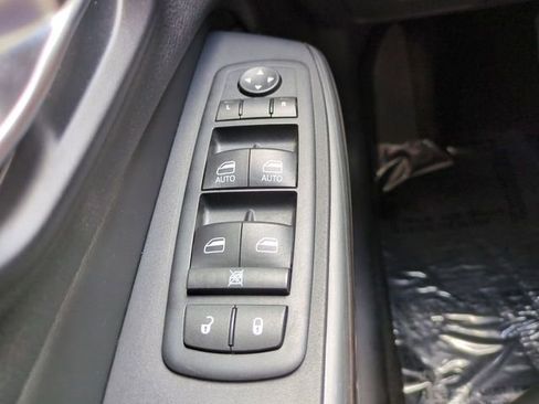 Used 2016 Jeep Cherokee Limited AWD/4WD image 26