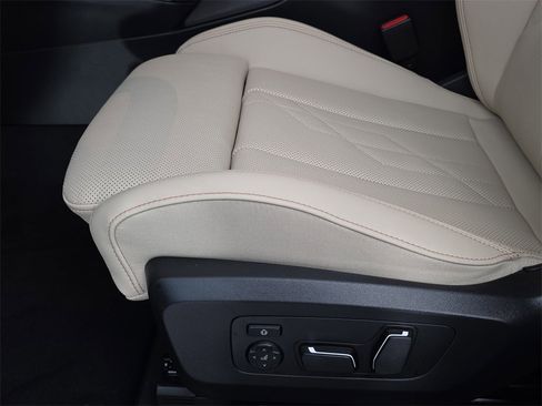 New 2026 BMW X3 xDrive30 w/ Premium Package image 28