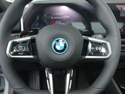 New 2026 BMW i5 eDrive40 w/ M Sport Package image 15