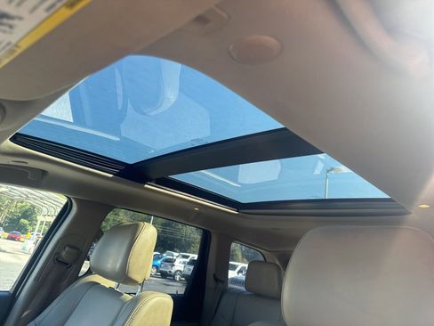 Used 2018 Jeep Grand Cherokee Limited w/ Luxury Group II image 11