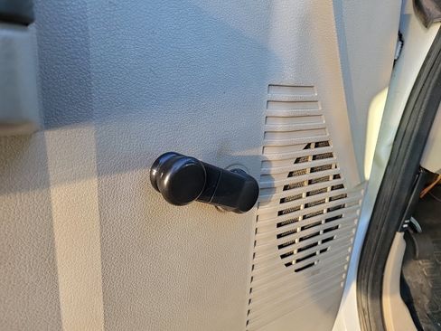 Used 2009 Ford F450 XL image 19