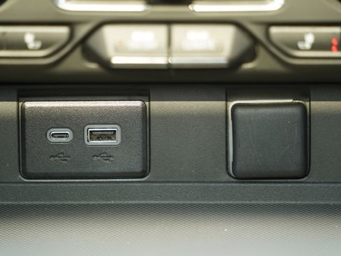 Used 2023 Chevrolet Tahoe LT w/ LT Signature Plus Package AWD/4WD image 35