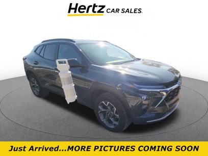 Used 2025 Chevrolet Trax LT