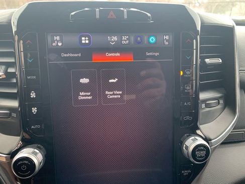 Used 2024 RAM 2500 Laramie w/ Night Edition image 33