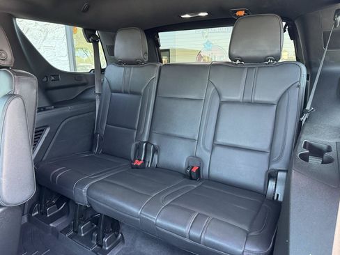 Used 2021 Chevrolet Tahoe RST w/ Luxury Package AWD/4WD image 16