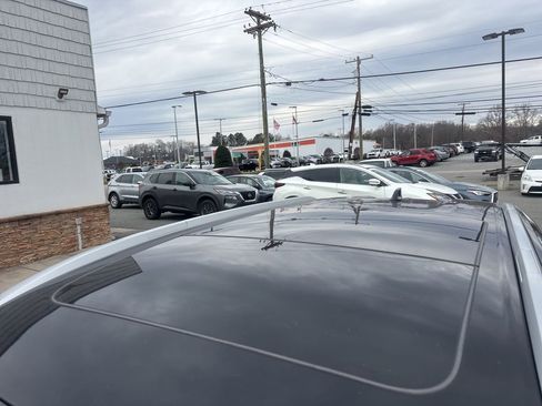 Used 2023 Nissan Rogue Platinum w/ Platinum Premium Package image 12