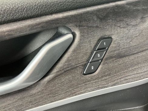 Used 2023 Jeep Grand Cherokee 4WD 4xe image 13