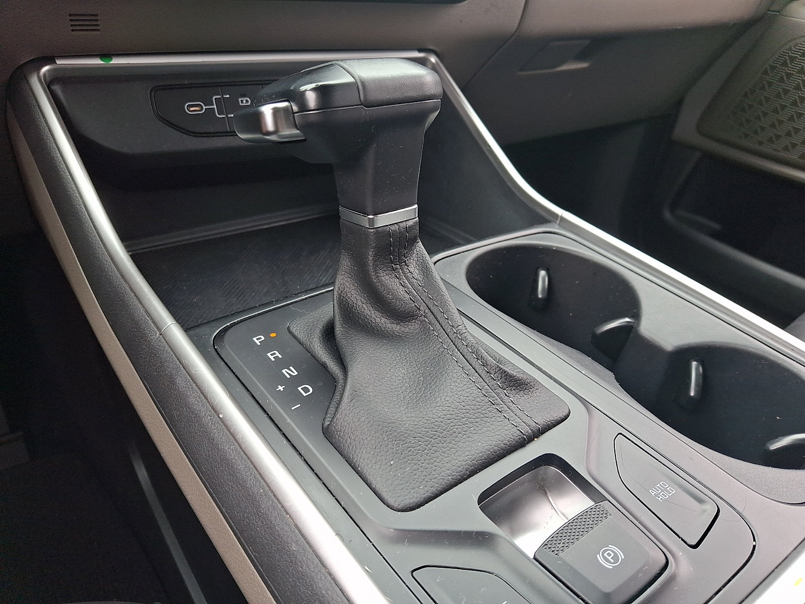 Certified 2025 Kia Carnival FWD image 15