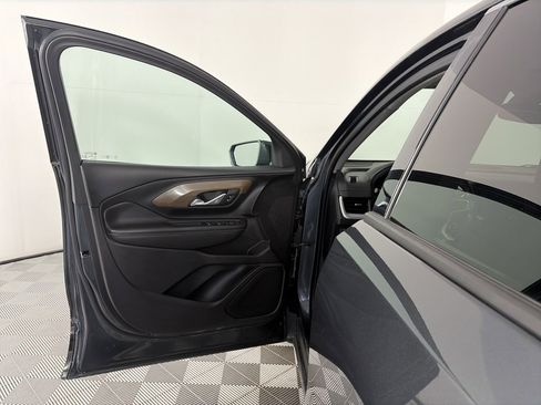 Used 2018 GMC Terrain SLE image 10