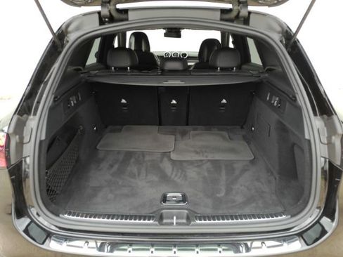 Used 2023 Mercedes-Benz GLC 300 4MATIC image 28