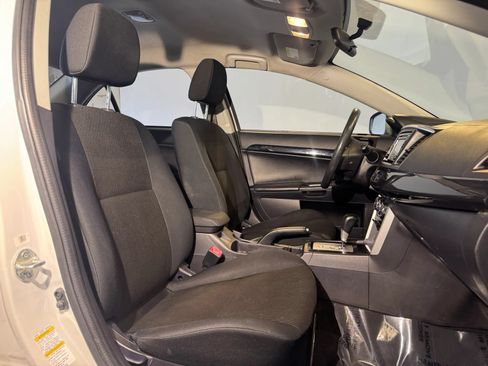 Used 2017 Mitsubishi Lancer ES FWD image 21