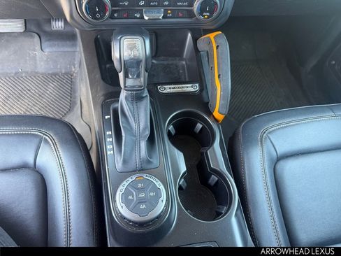 Used 2022 Ford Bronco Badlands image 23