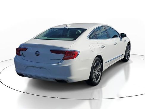 Certified 2017 Buick LaCrosse Essence FWD image 4
